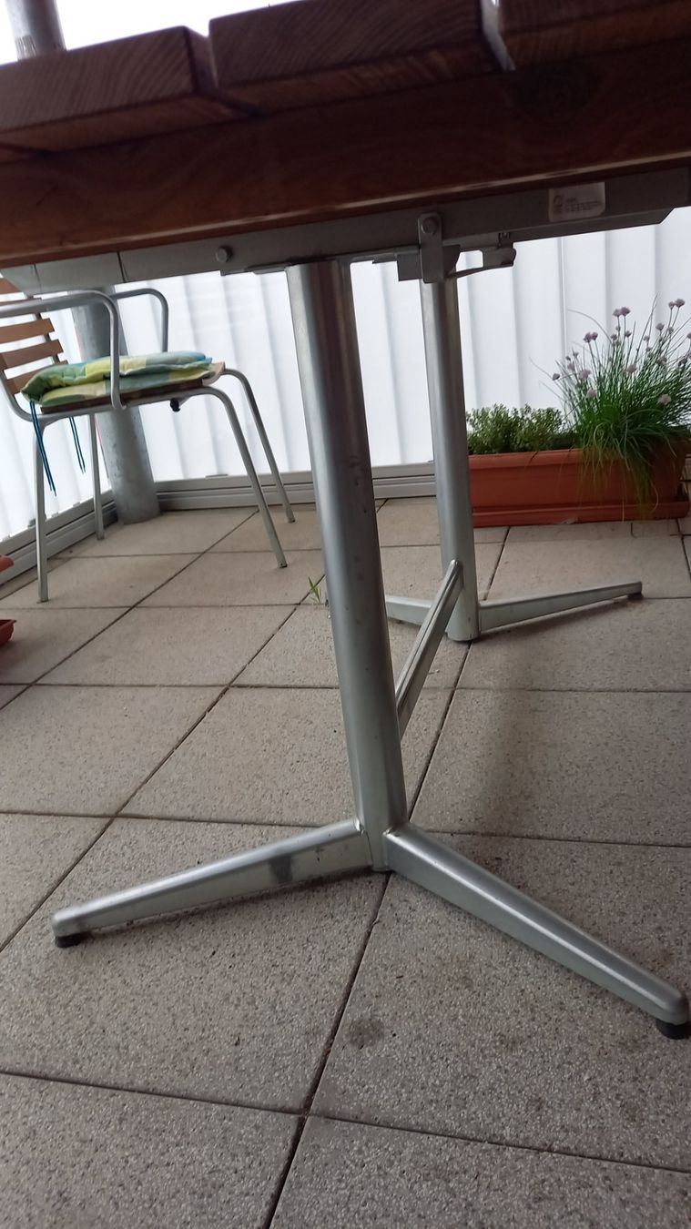 Tavoli: Gartentisch inkl. 4 Stühle – Usato da Menzingen venduto da kreatividee 5