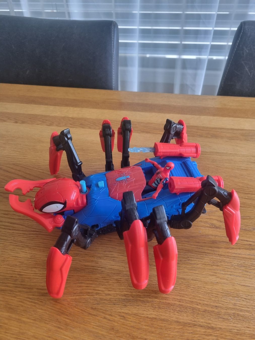 Marvel Spielzeuge: Marvel Spider-Man Web Splashers Krabbelapinne – Gebraucht aus Montlingen von chr_r6xv 1