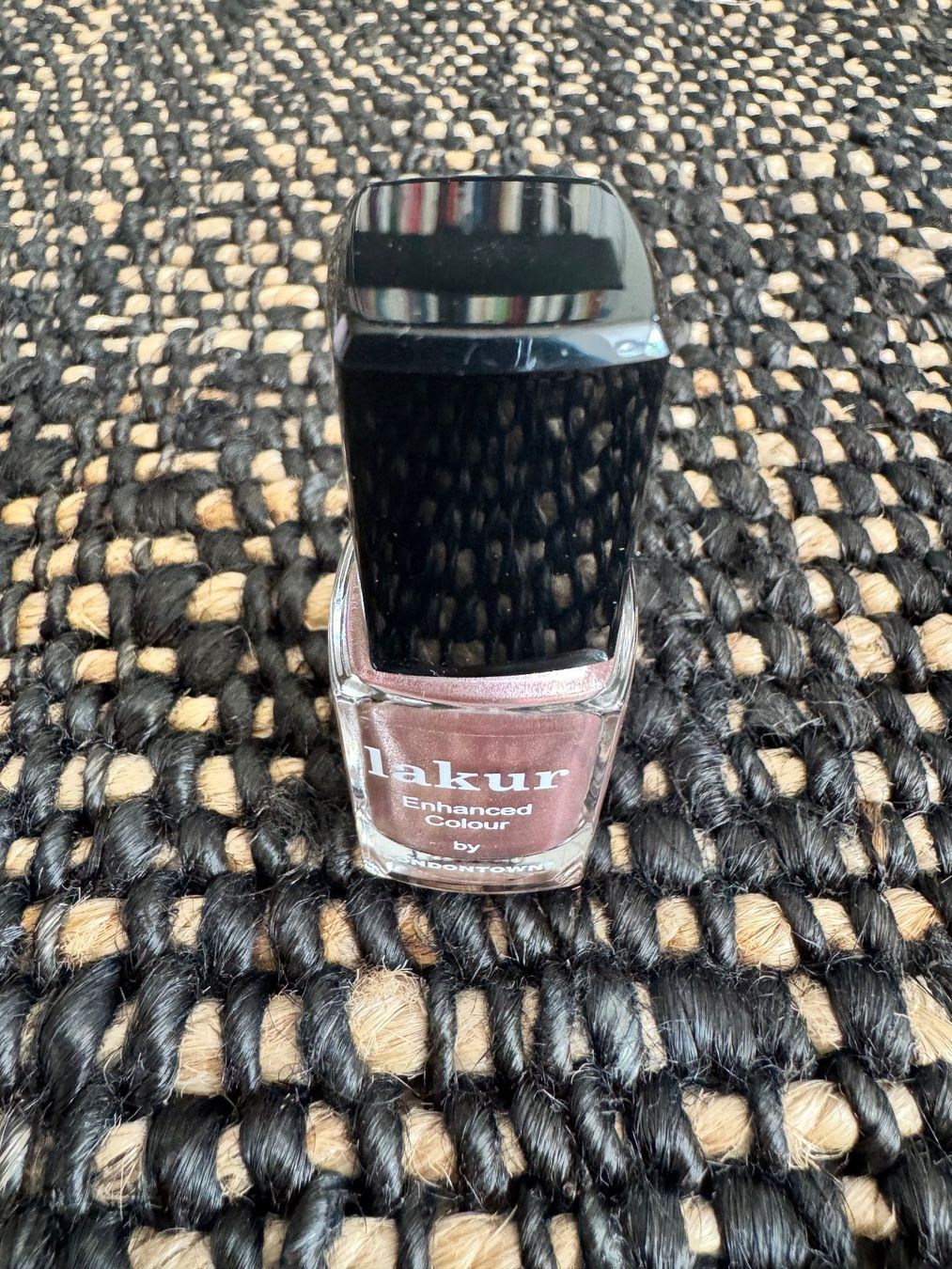 Smalto per unghie: Nagellack Londontown: Farbe 'extra bubbles, please' – Nuovo (secondo la descrizione) da Zürich venduto da Lionsands 1