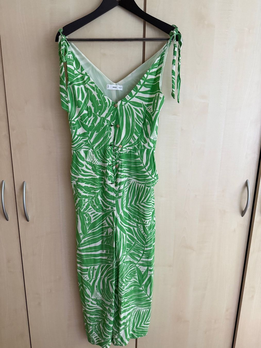 Mango Tute: Jumpsuit grün – Usato da St.Gallen venduto da luette