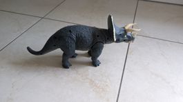 Dragon-I Mighty Megasaur Triceratops