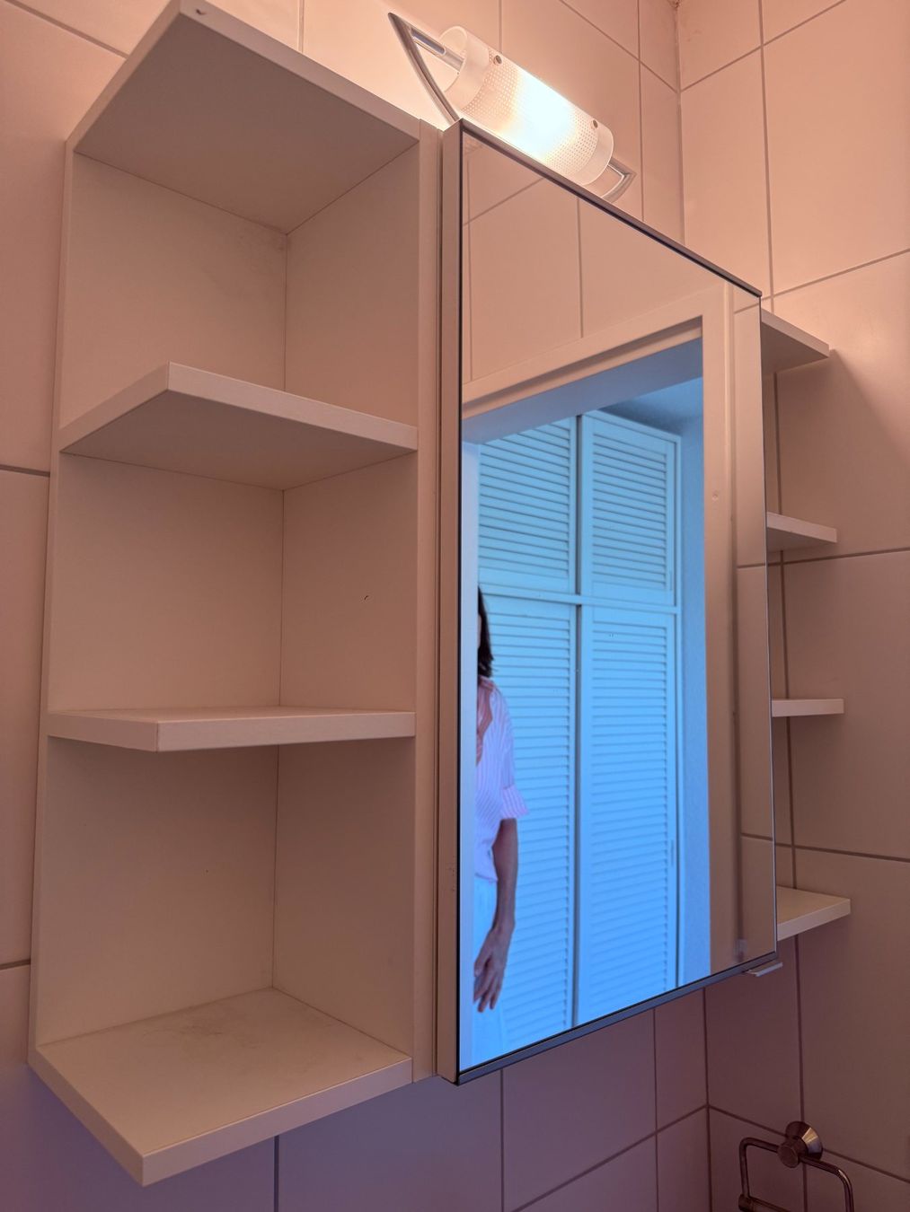 Armoires miroirs: Badezimmer Spiegelschrank – D'occasion à Köniz par Evafelchlin 3