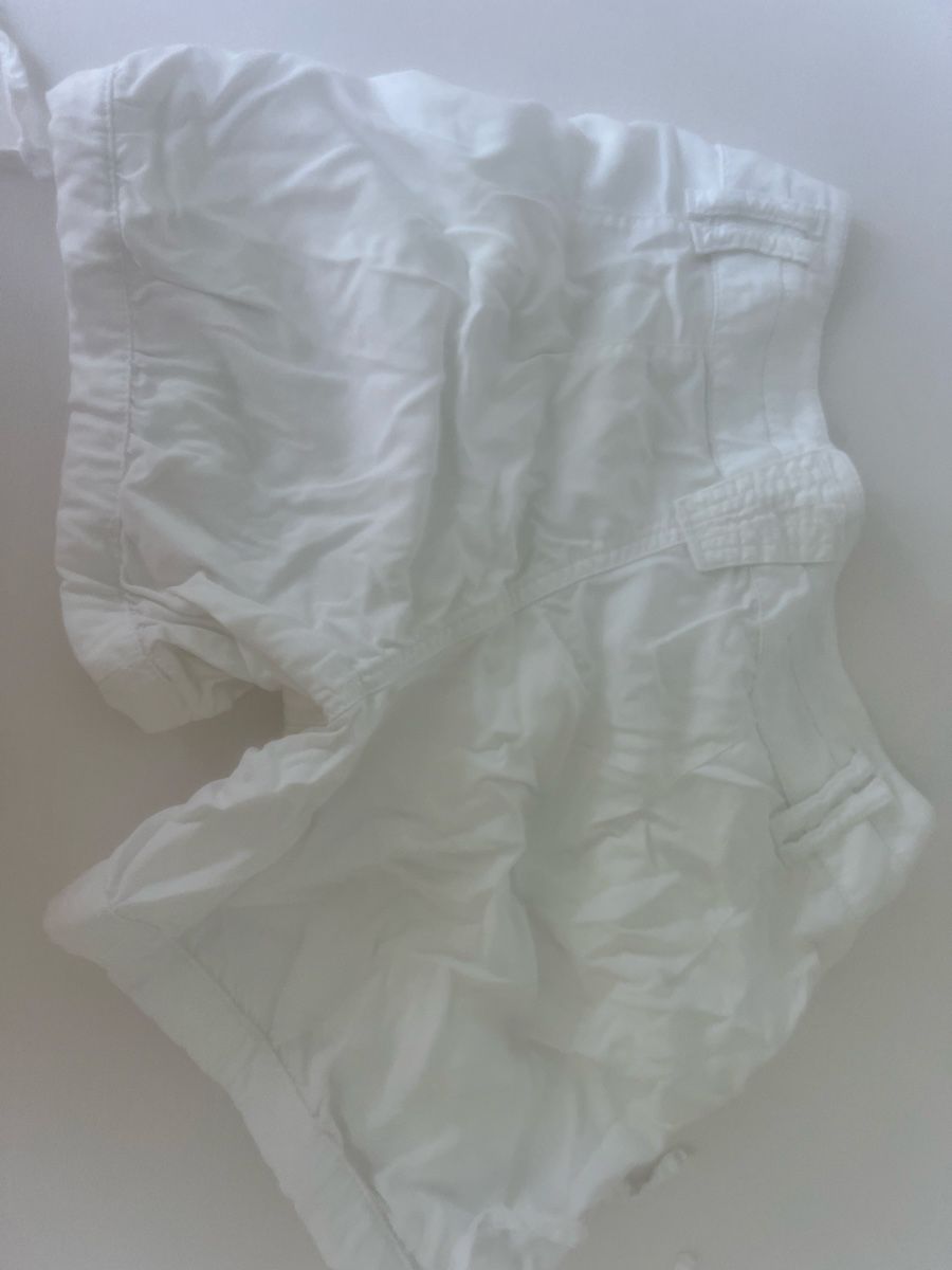 Pantaloni: Damen Shorts weiss Grösse 34  – Usato da Schönenberg ZH venduto da Bosh 2