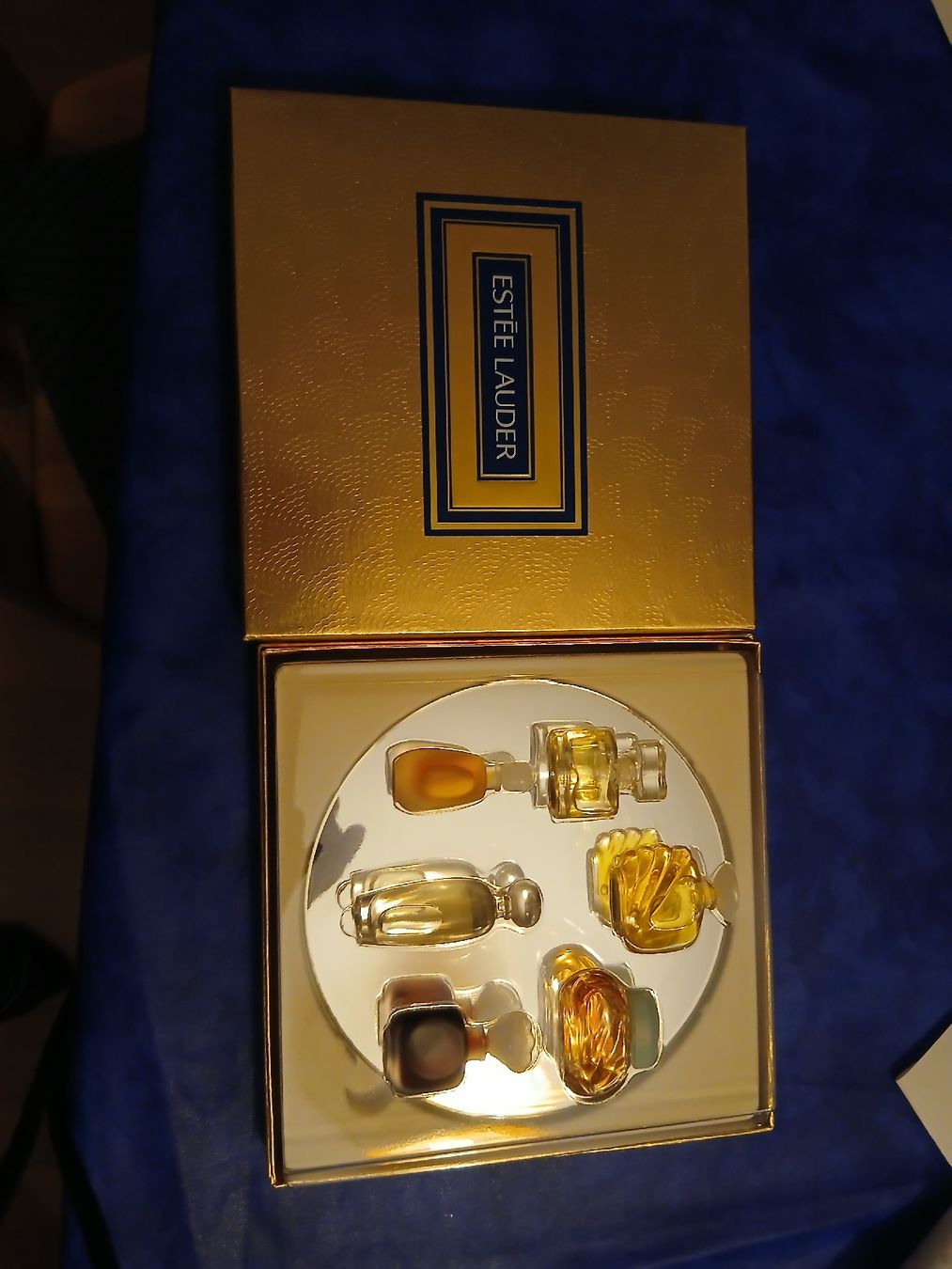 Estée Lauder Profumi & Eau de Toilette: Coffret 6 miniatures Estée Lauder neuf – Nuovo e nell'imballaggio originale da Tavannes venduto da Chevaldefeu