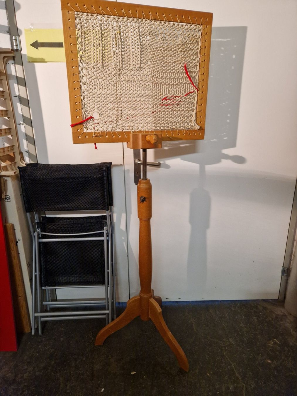 Stickrahmen: Strickrahmen mit Ständer + Demo Strick - Stichen – Gebraucht aus Wädenswil von verebe