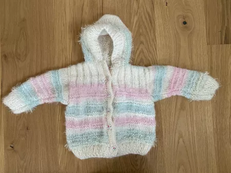 Mega süsse Strickjacke Mädchenjacke selfmade Gr 86 (ca)