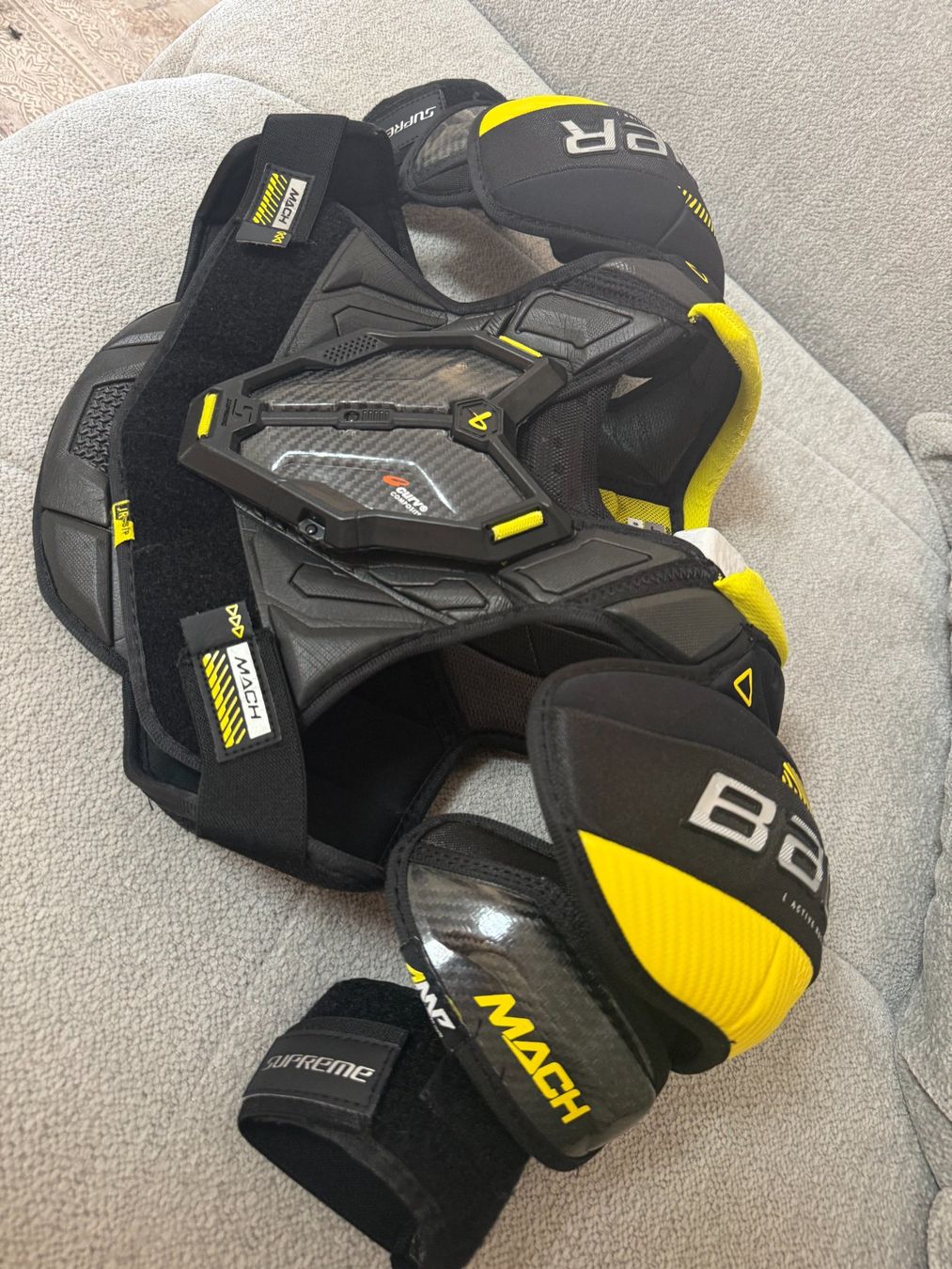 Bauer Schutz & Schoner: Schulterschutz Bauer Supreme MACH Junior S – Gebraucht aus Uetikon am See von Goldberg2 3