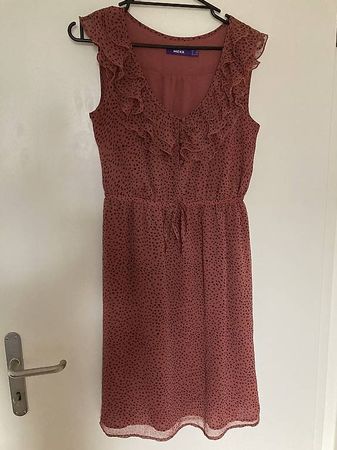 Süsse Rüschenkleid Gr. 36, MAXX