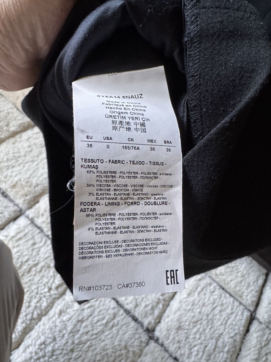 Armani Vestiti: Armani Jeans Kleid Grösse 36 – Usato da Wilderswil venduto da Renaissance1 5