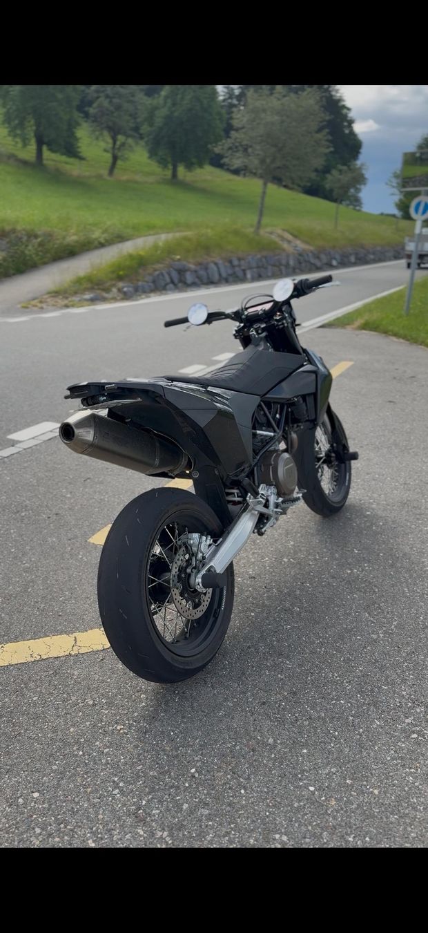 Husqvarna Strada: HUSQVARNA 701 Supermoto 2026 Model – Usato da Laupen ZH venduto da Sancho80 6