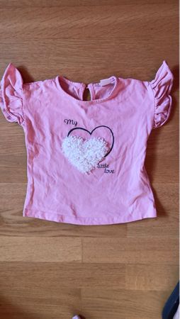 Top Zustand Süsses T-Shirt Grösse 74 mit Herz 