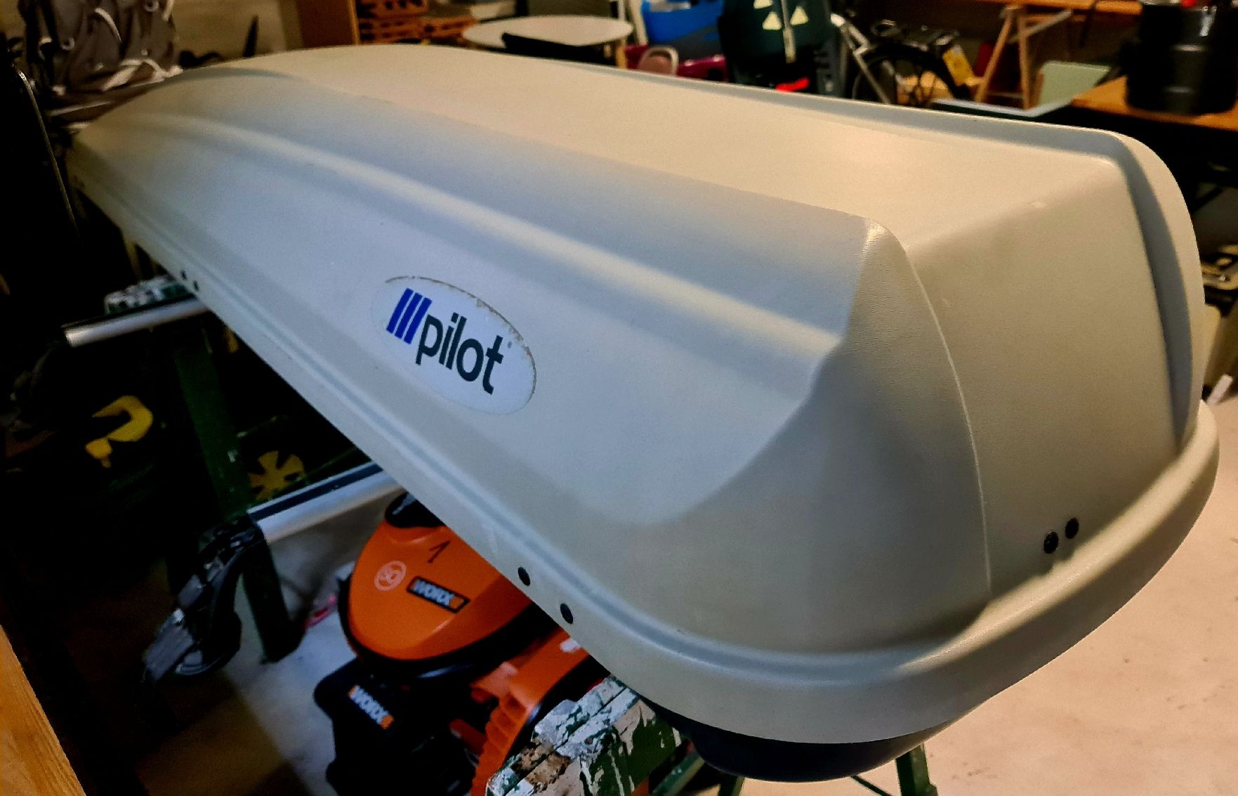 Dachboxen: coffre de toit  – Gebraucht aus Mézières VD von M.Lapin