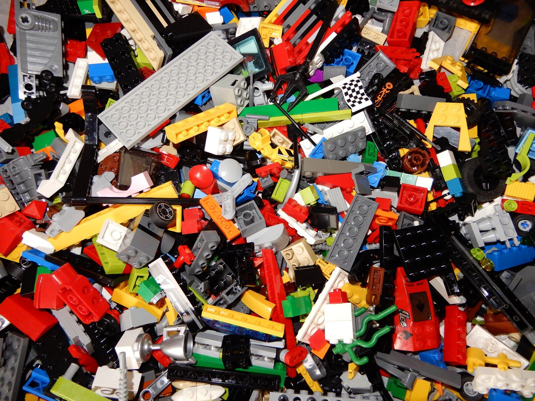 Lego Jeux de construction: LEGO TECHNIC, 1,5 Kilo – D'occasion à Senèdes par tintinette43 1