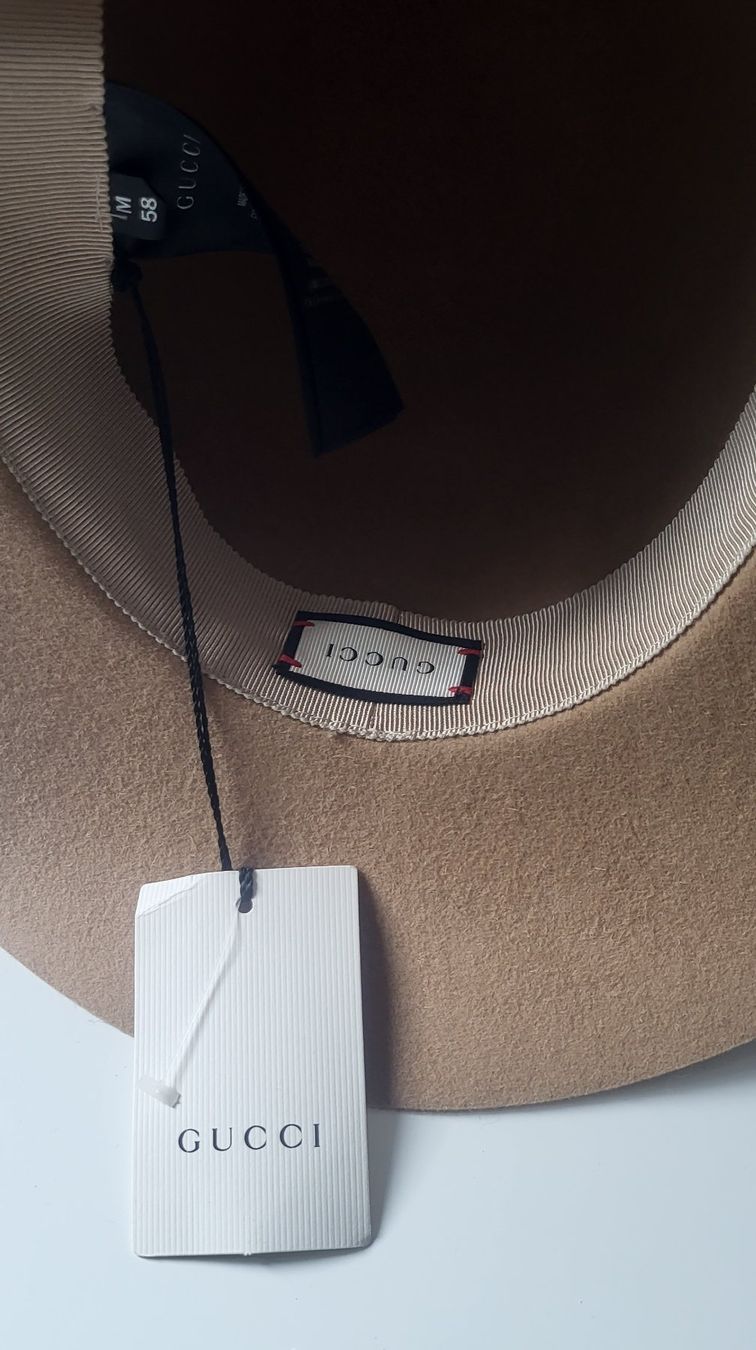 Gucci Hüte, Mützen & Caps: Cappello di Gucci nuovo e originale – Defekt aus Giubiasco von fas_b82x 4