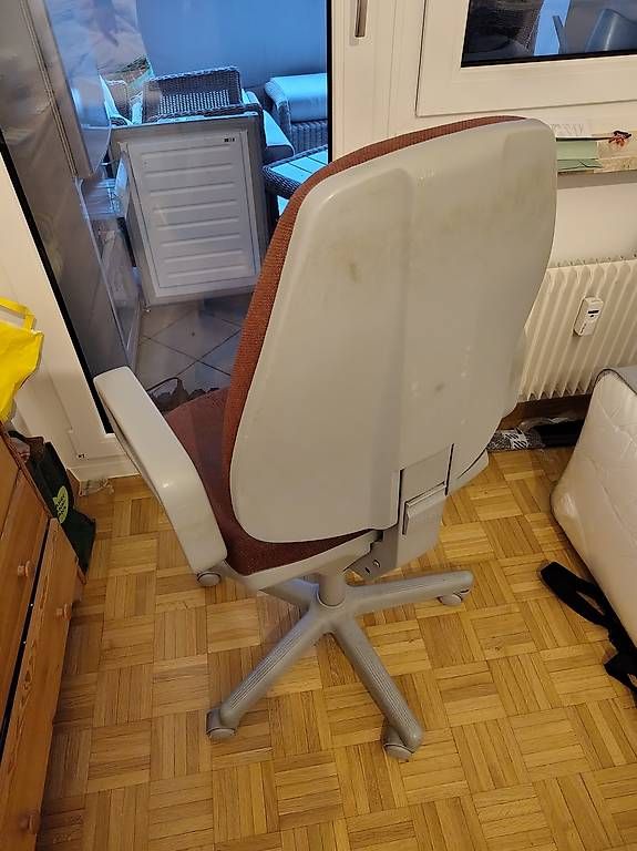 Sedie: Telekom Stuhl – Usato da Oberwil BL venduto da vin_x5w9