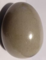 CHINA -ACHAT - EI;--GRAU -8 CM MIT SOCKEL; 6 x 4,5 cm OHNE;