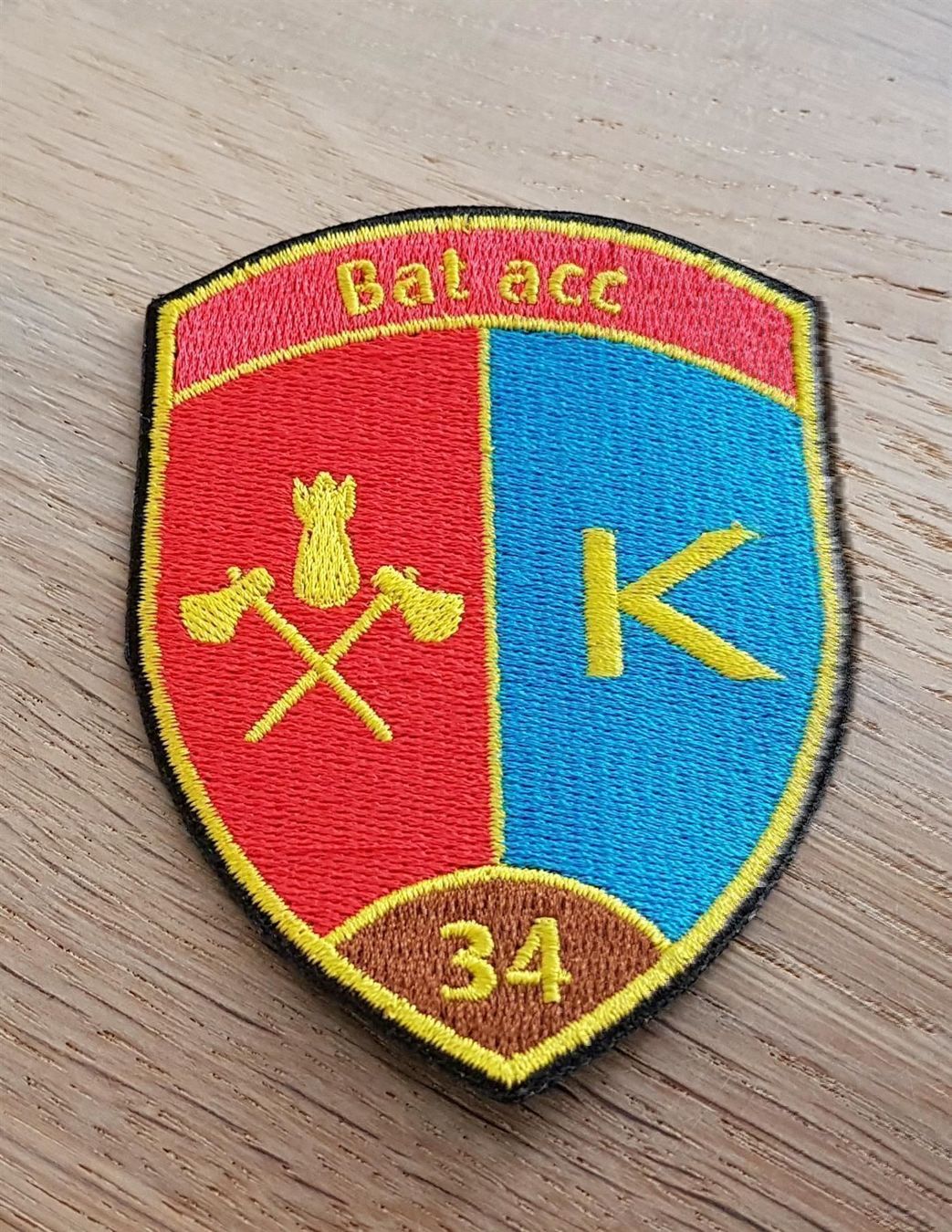 Placchette & Badge: Badge Bat acc 34 braun – Usato da Erlinsbach venduto da S700
