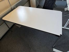 USM Haller Tisch