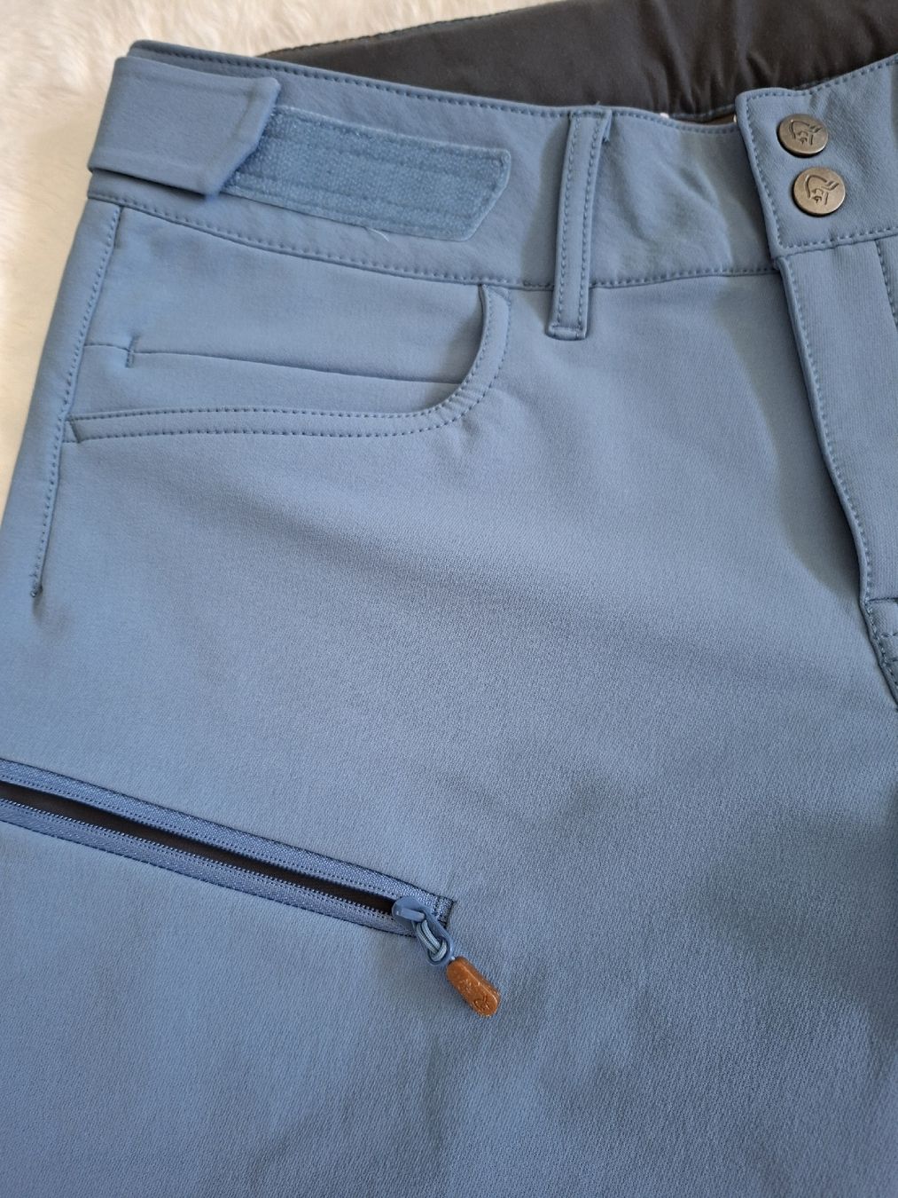 Norrøna Pantaloni: Pantalon Norrøna Svalbard Softshell, Taille S – Usato da Renens VD venduto da ser_j2fn 8
