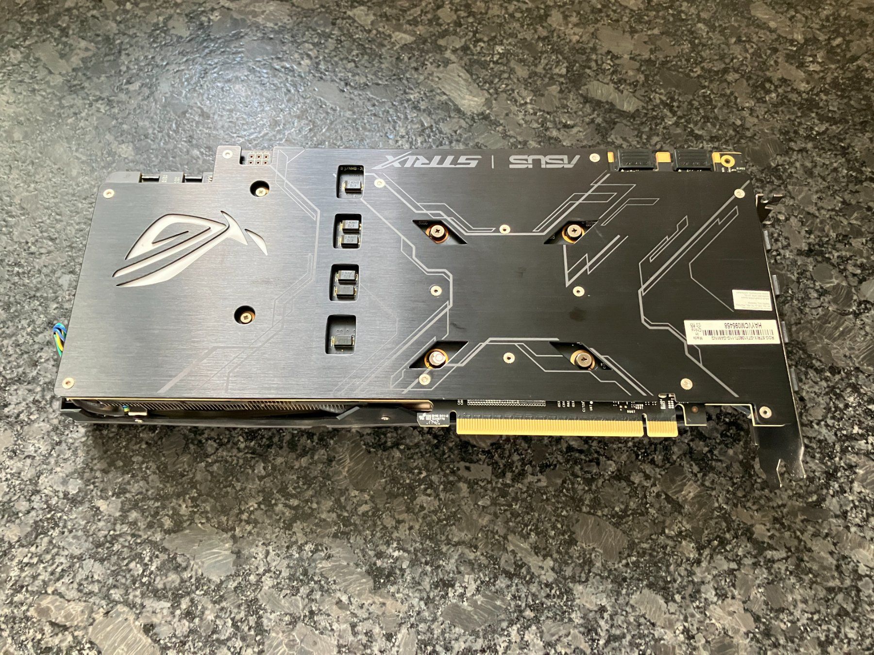 Asus Schede grafiche: GTX 1080ti Asus, 11GB – Usato da Kleinwangen venduto da Suelei83 2