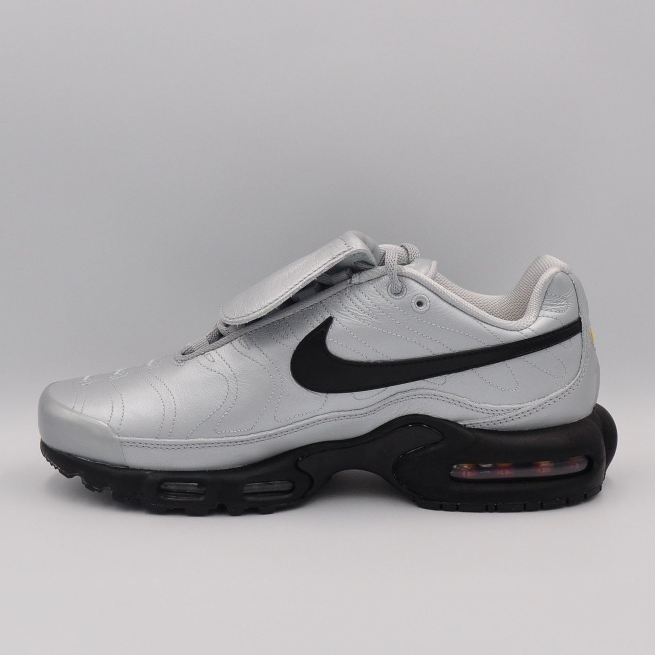 Nike Scarpe da uomo: Nike Air Max Plus TN Tiempo Silver 42 – Nuovo e nell'imballaggio originale da Bern venduto da SneakerheavenLT 2