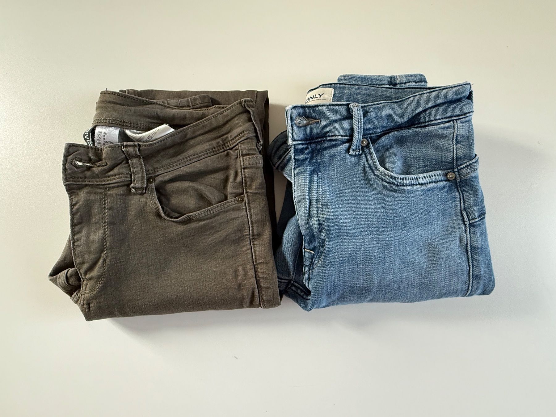 Only Lotti di vestiti: Damen 2X Jeans, Only & Divided Gr. 38 – Usato da Altendorf venduto da Elenaneagu22