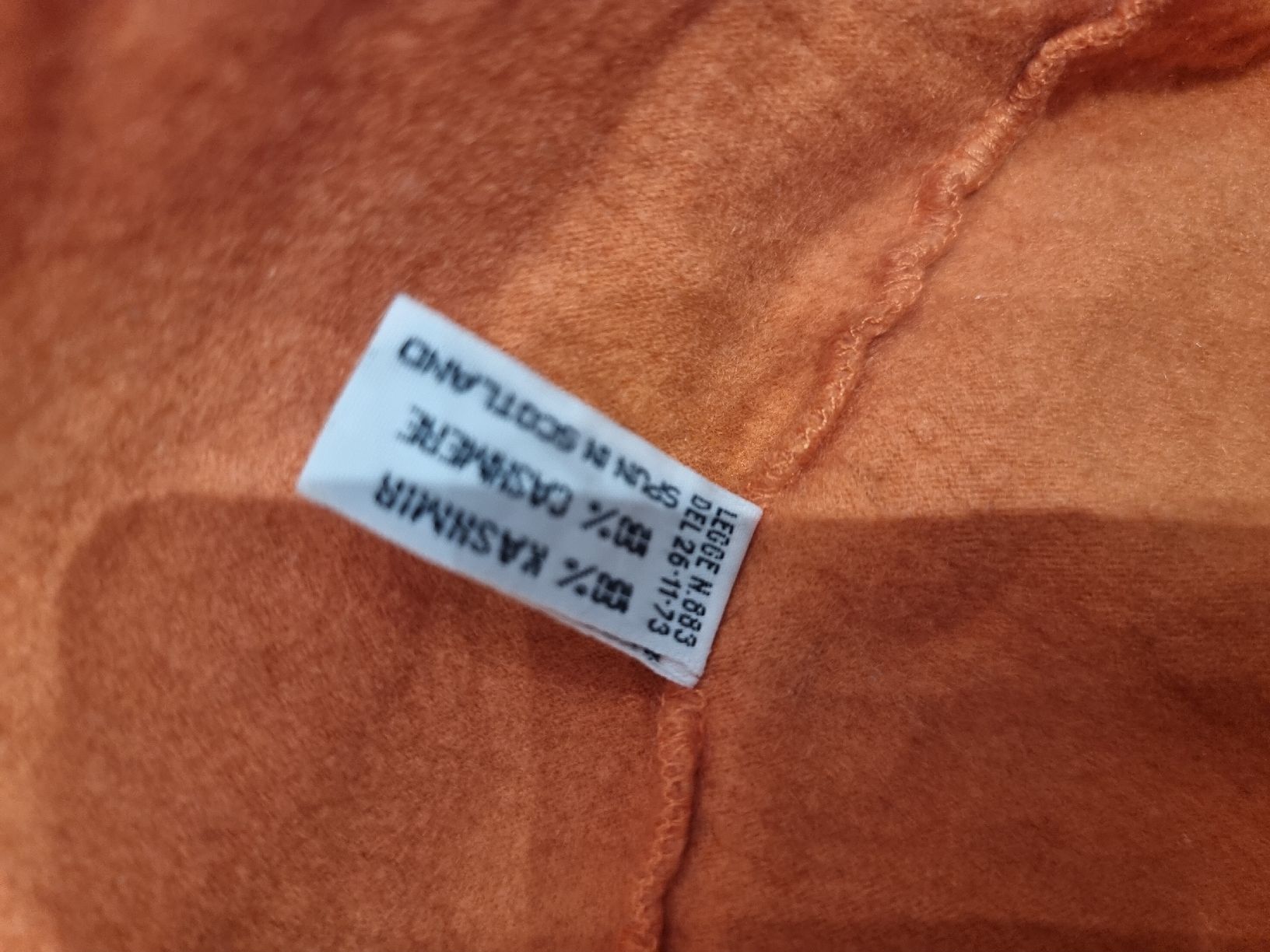 Giacche: bypack super Kaschmir Strickjacke mit Kaputze – Usato da Zürich venduto da ANU-AnimalsNeedUs 2