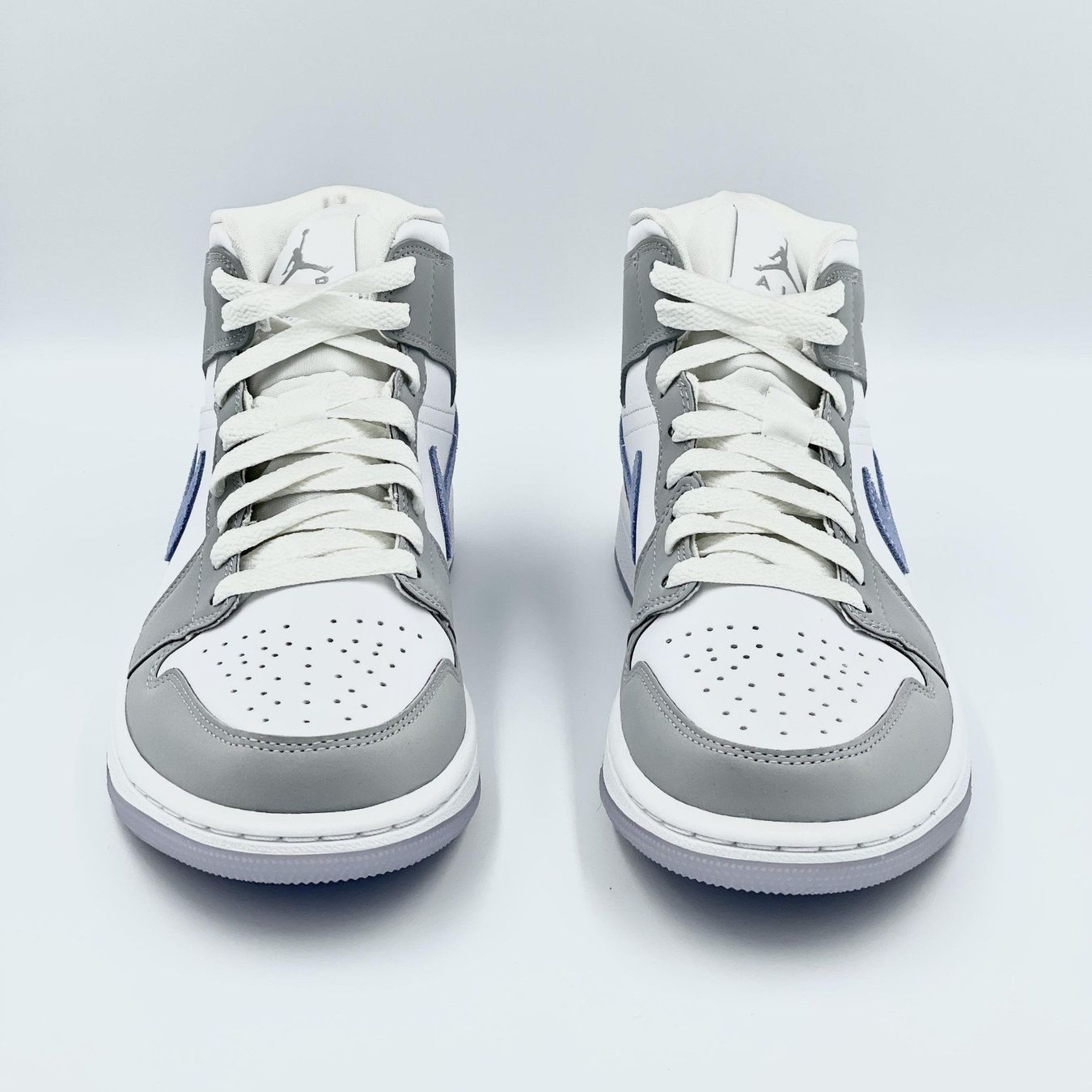 Jordan Damenschuhe: Nike Air Jordan 1 Mid Wolf Grey 41 – Neu und originalverpackt aus Erlinsbach von sasneakers 4