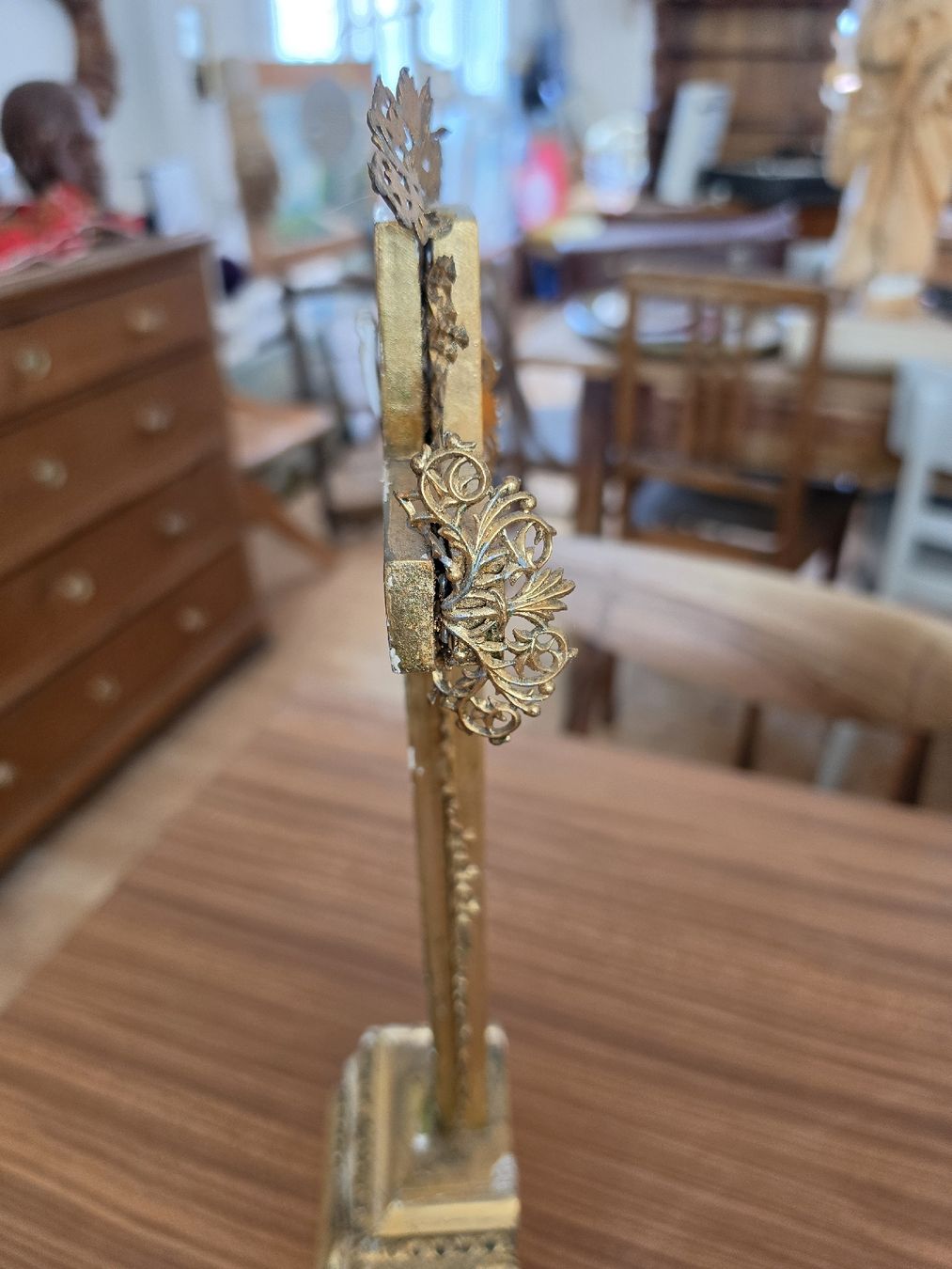 Tutte le decorazioni: Kruzifix mit INRI Schild goldfarbig  – Usato da Mettlen venduto da elios0888 5