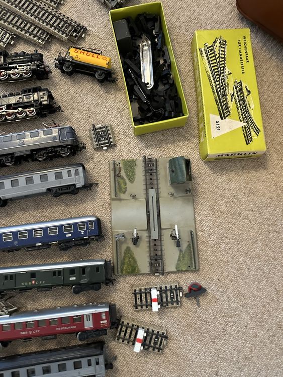 Märklin Trains électriques: Collection Marklin HO: Locomotives, wagons et accessoires – D'occasion à Genève par Bacha1 2