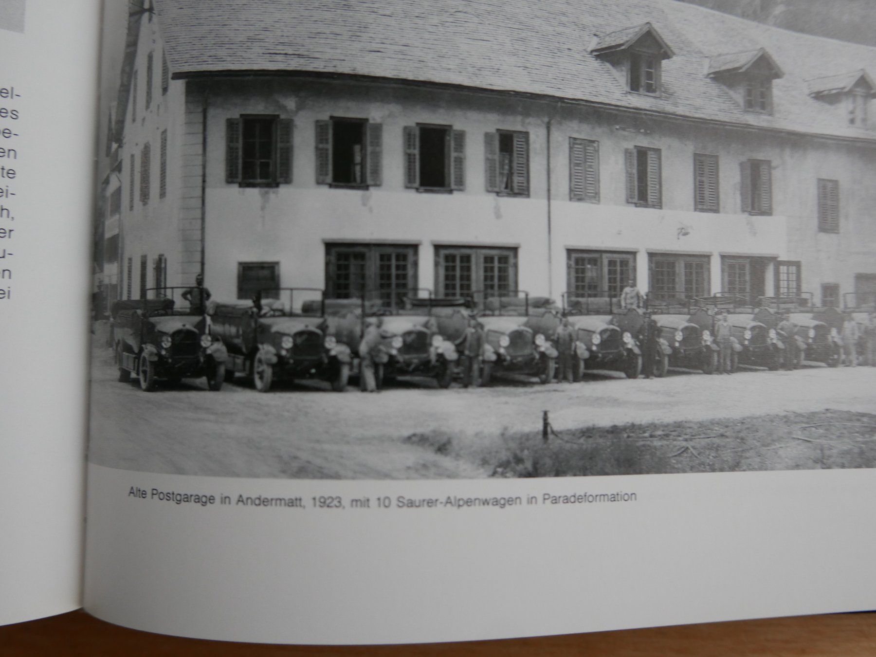 Libri: Buch "Von der Postkutsche zum Postauto", – Usato da Rotkreuz venduto da nigal 5