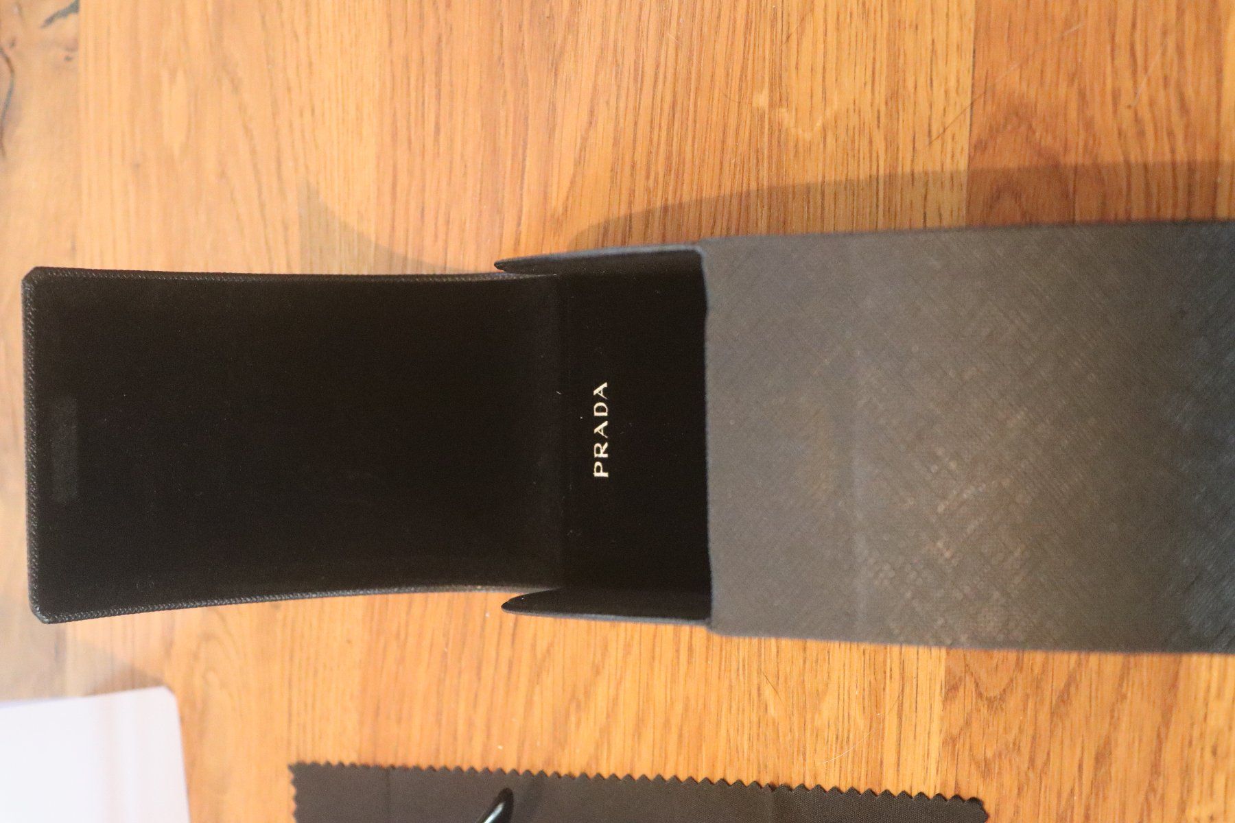 Prada Brillen & Gläser: Exklusive Prada Sonnenbrille Modell SPR24R – Gebraucht aus Schindellegi von Samy2015 4