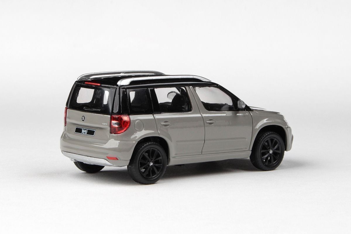 Skoda Modellini d'auto: Skoda Yeti Phase II  2013-2017 hellgrau / schwarz     1:43 – Nuovo e nell'imballaggio originale da Gerlafingen venduto da espero88 6