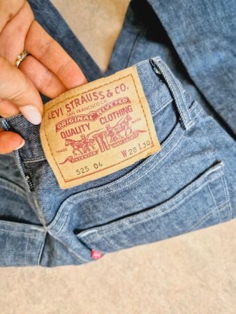JEANS HOSE LEVI'S 525 L 28 W 30 , S 36 TOP ZU 505 JACKE