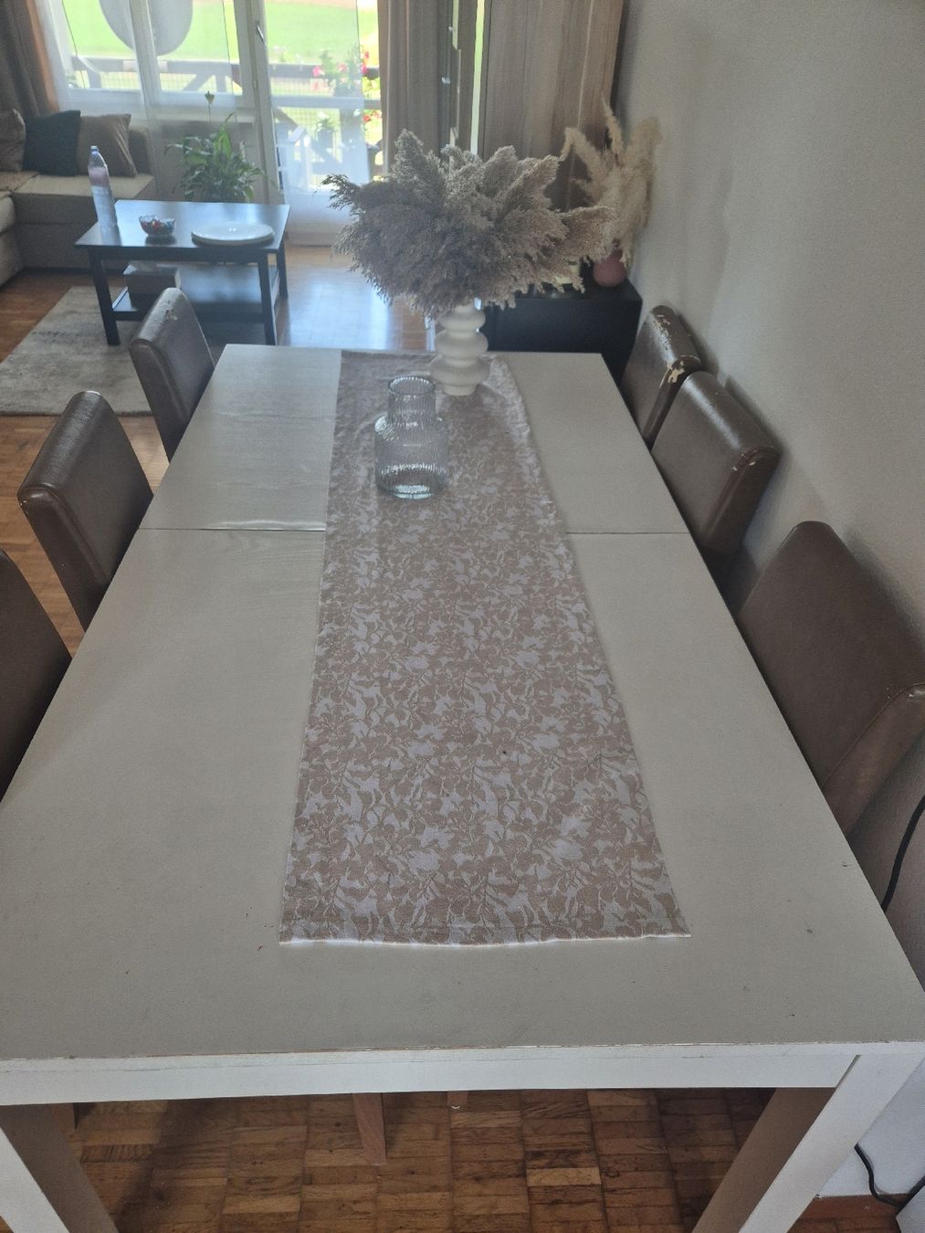 Set de table et chaises: Esstisch mit 6 stuhle – D'occasion à Bürglen TG par Pluto1986