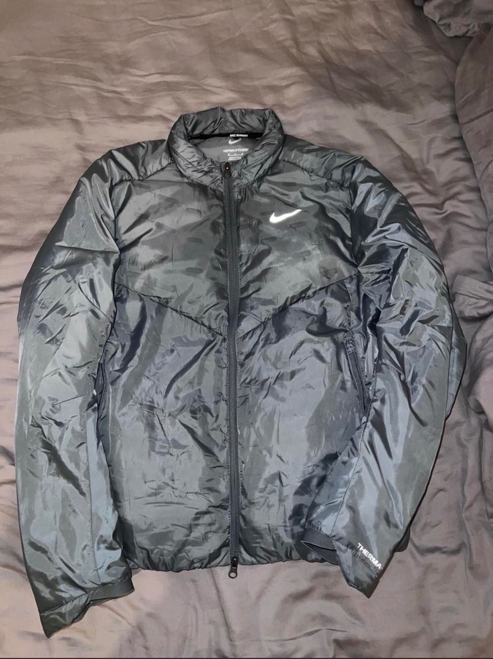 Nike Giacche: nike veste grise taille M – Usato da Genève venduto da jae_n2pn