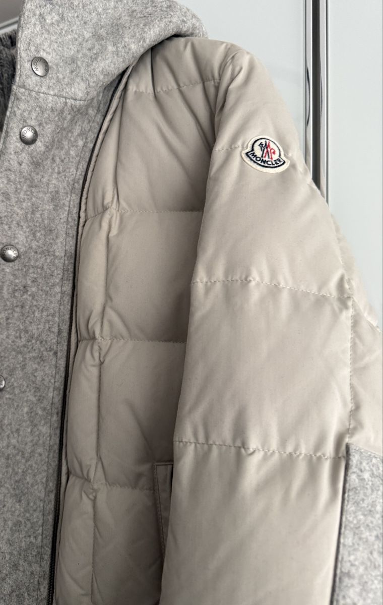 Moncler Giacche: Moncler Damenjacke – Nuovo (secondo la descrizione) da Chur venduto da nale07 2