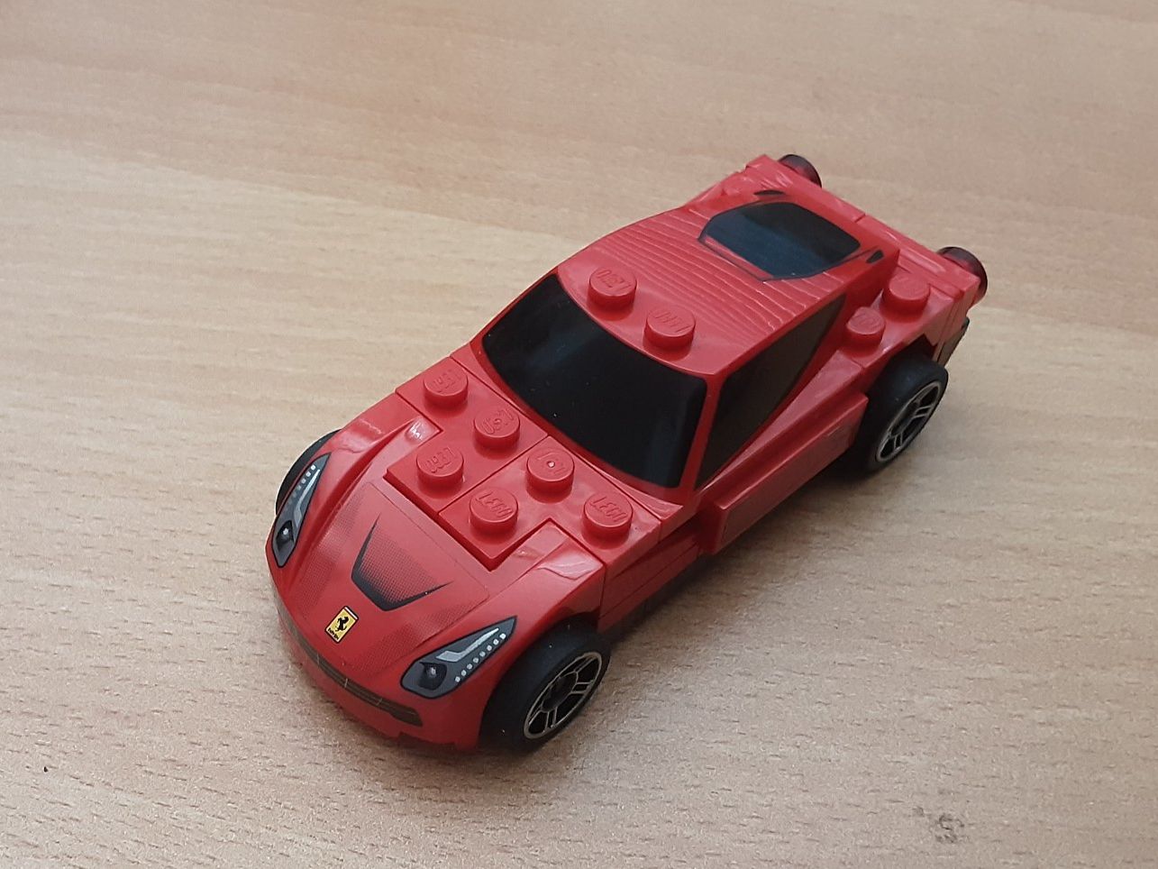 Lego Giocattoli: Lego Ferrari Sets mit vielen Figuren – Usato da Bülach venduto da Blind-Onyx 6
