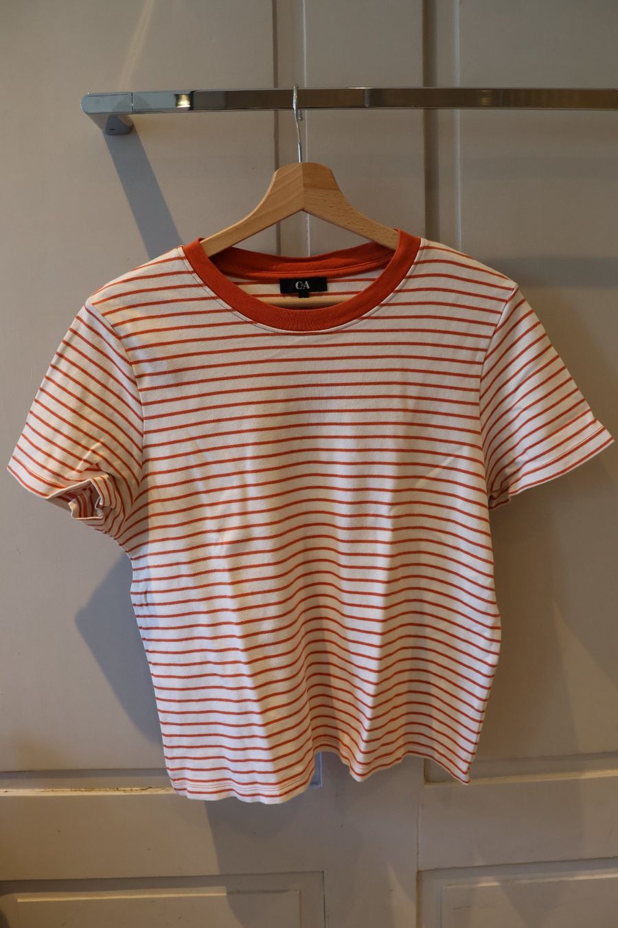 C&A T-shirt: Gestreiftes T-Shirt von C&A – Usato da Winterthur venduto da jul_v9wx