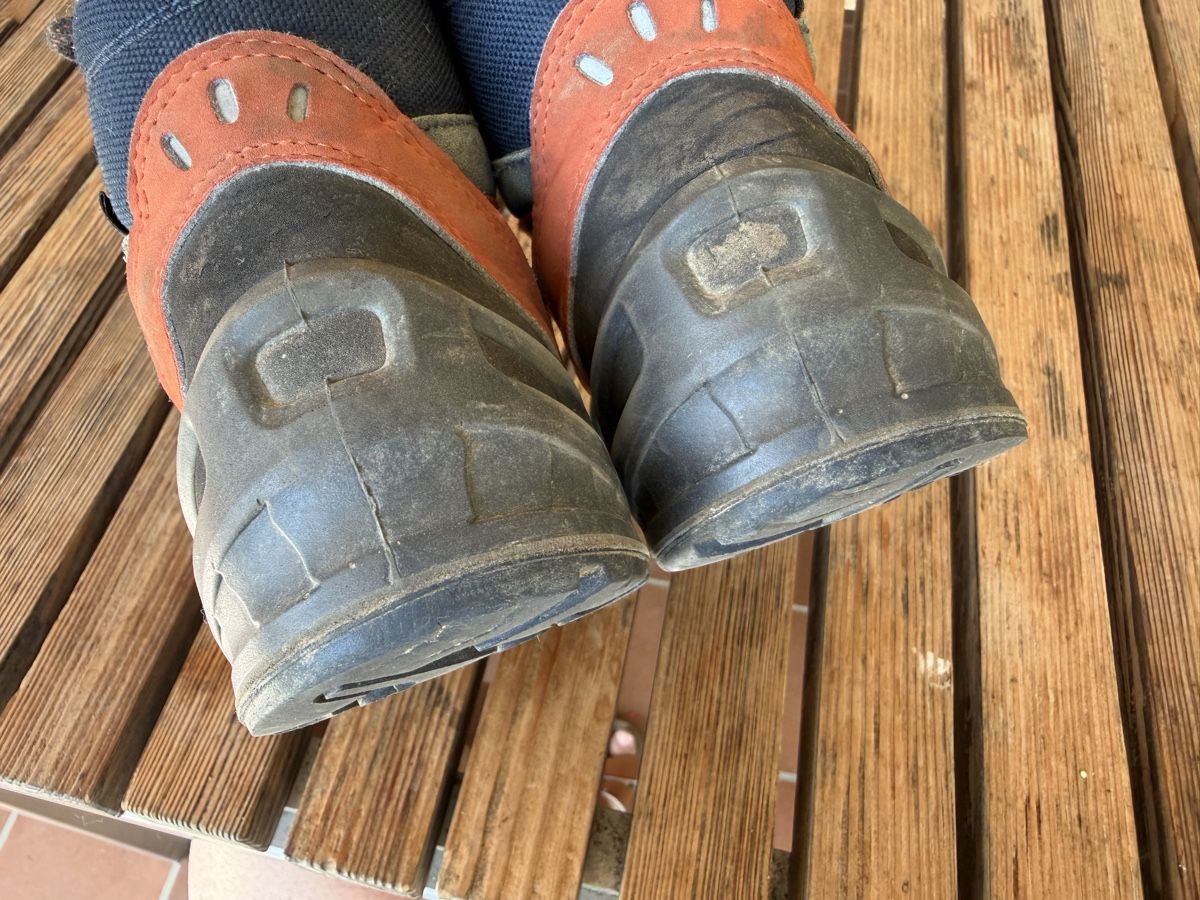 Lowa Scarpe per ragazzi: Wanderschuhe LOWA 33 – Usato da Nussbaumen AG venduto da sputnikrules 4