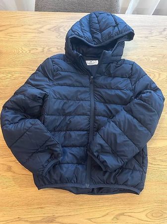 Daunenjacke dunkelblau Gr. 134/140