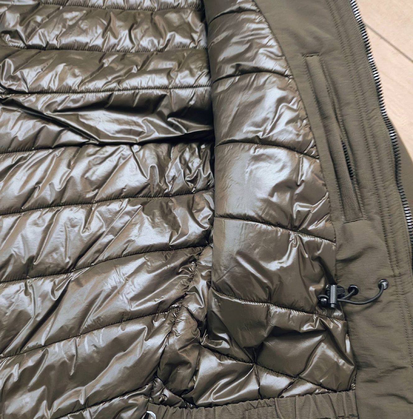 Cappotti: wunderschöner Aeronautica Winterparka warm – Usato da Goldach venduto da ofertaplus 2