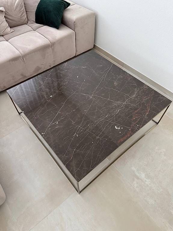 Tables: Couchtisch Marmor und Altmessing Optik – D'occasion à Wohlen AG par van_l9kx 1