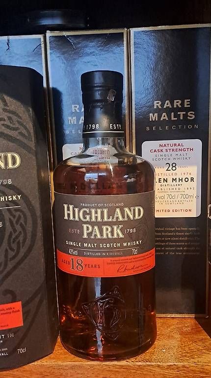 Highland Park Bevande alcoliche: Highland Park 18 ans – Nuovo e nell'imballaggio originale da Villeneuve VD venduto da K.Jo 2