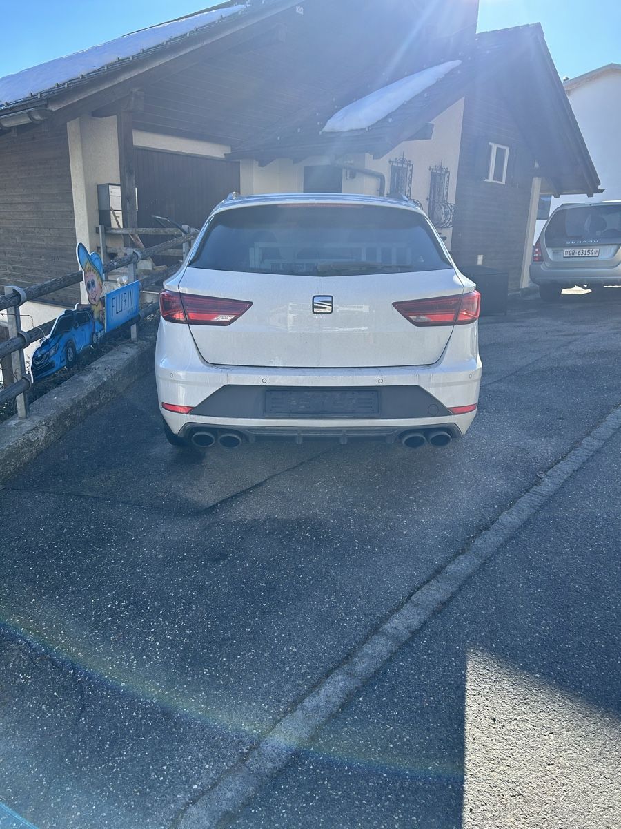 Seat Automobili: Seat leon cupra st 370 – Usato da Präz venduto da Racer.98 1