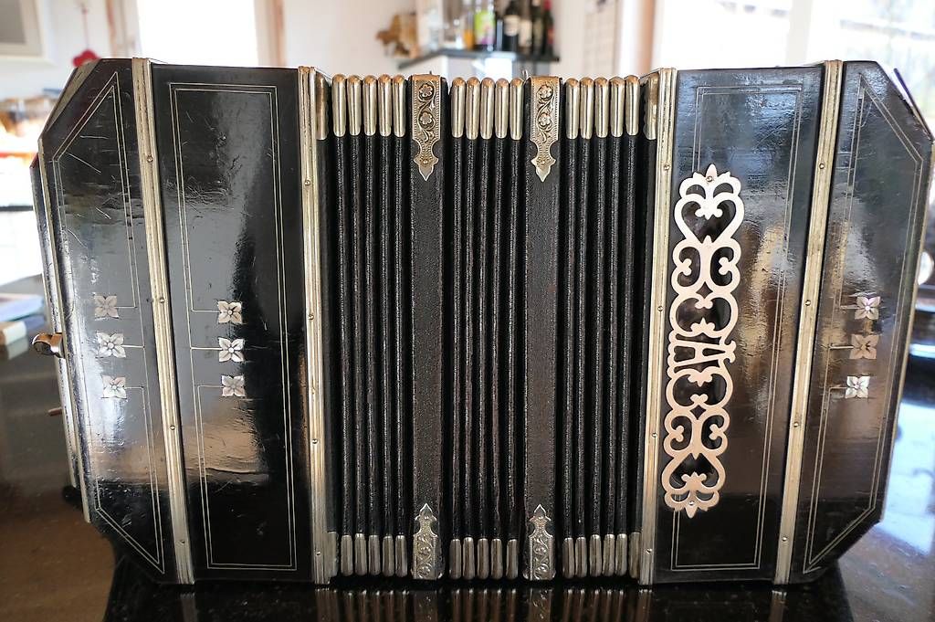 Musikinstrumente: Bandoneon Alfred Arnold – Gebraucht aus Ganterschwil von Marinabossi 4