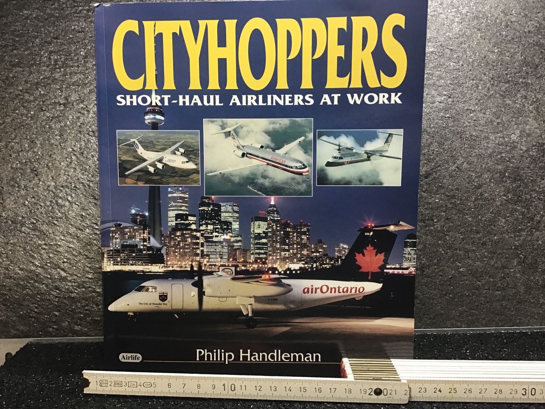 Bücher: CITYHOPPERS SHORT-HAUL  AIRLINERS AT WORK – Gebraucht aus Männedorf von Spezial-Modelle