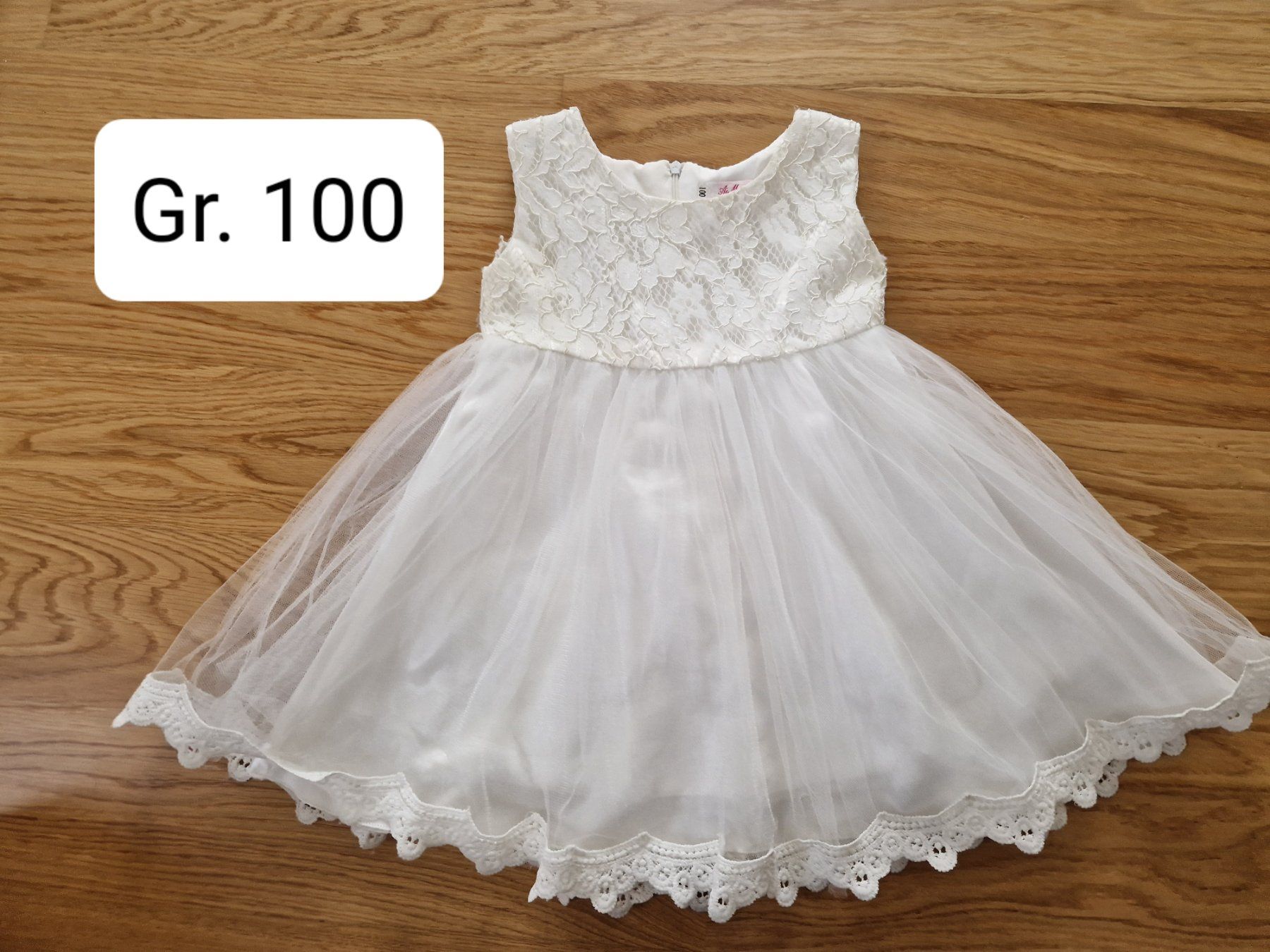Kleider & Röcke: Festkleid ca. Grösse 68 oder 74 – Gebraucht aus Zürich von pm00
