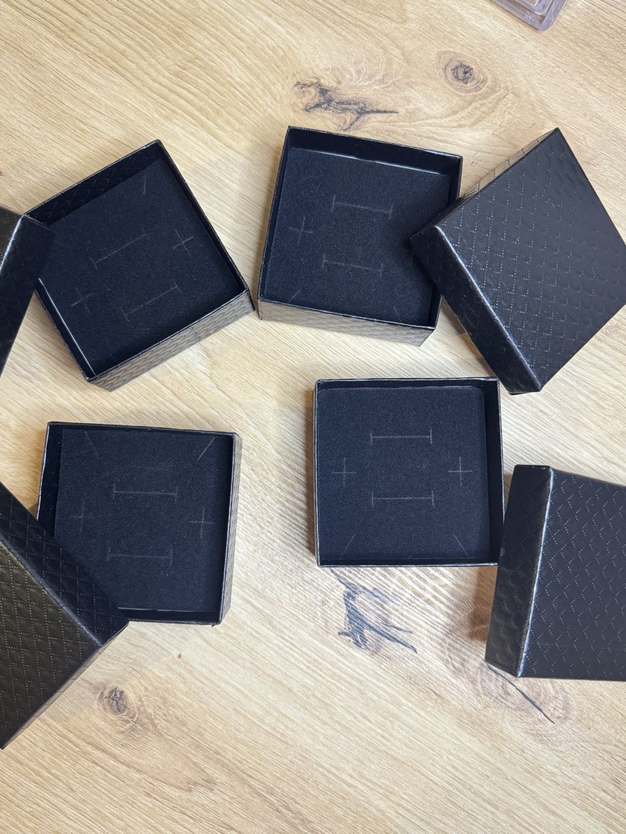 Altro in Decorazioni & Accessori: 4 boîte à bijoux  – Nuovo e nell'imballaggio originale da Châtel-St-Denis venduto da Montclair_Swiss 1