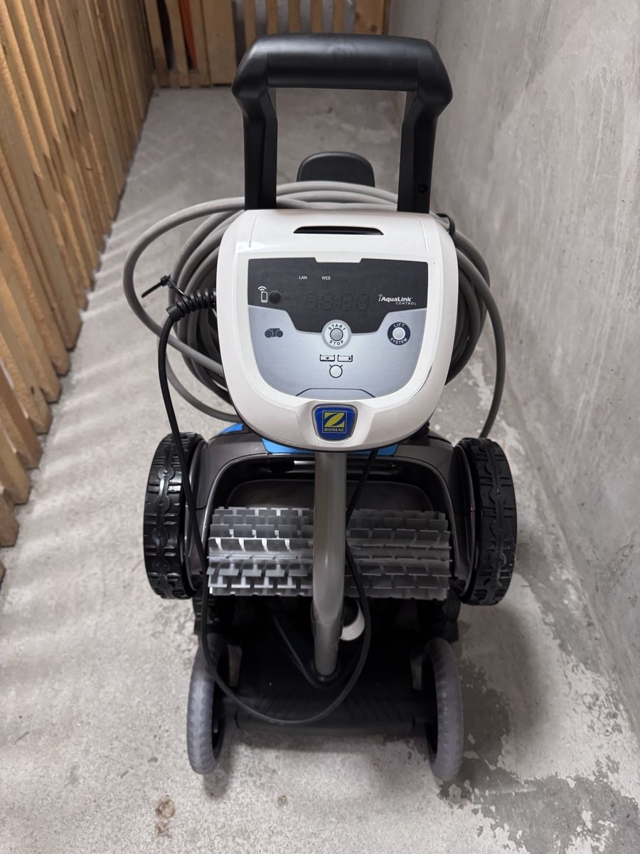 Accessoires de piscine: Pool cleaning robot Zodiac Vortex – Neuf (Voir description) à Belp par capeepic 1